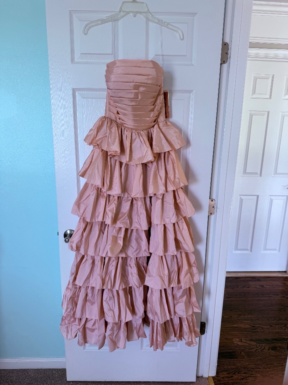 Women’s pink tiered gown